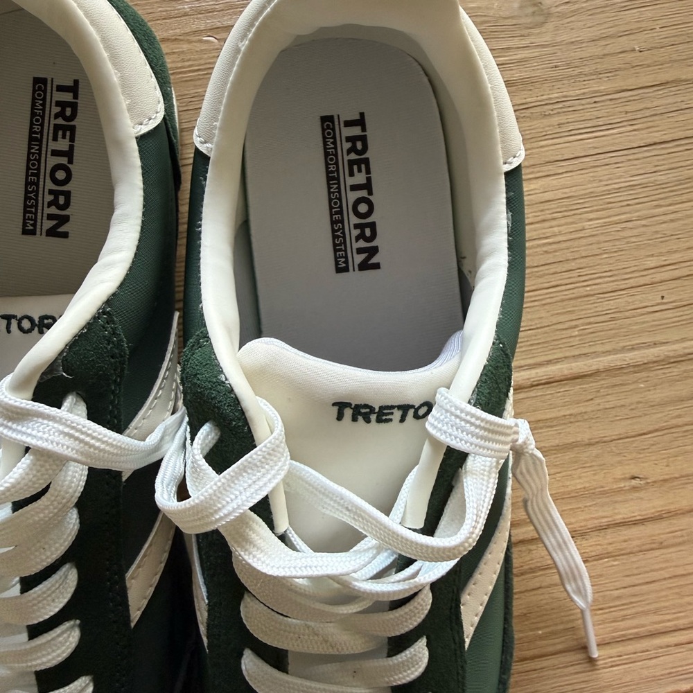 Tretorn women’s Dark Green and White Sneakers - Picture 2 of 3